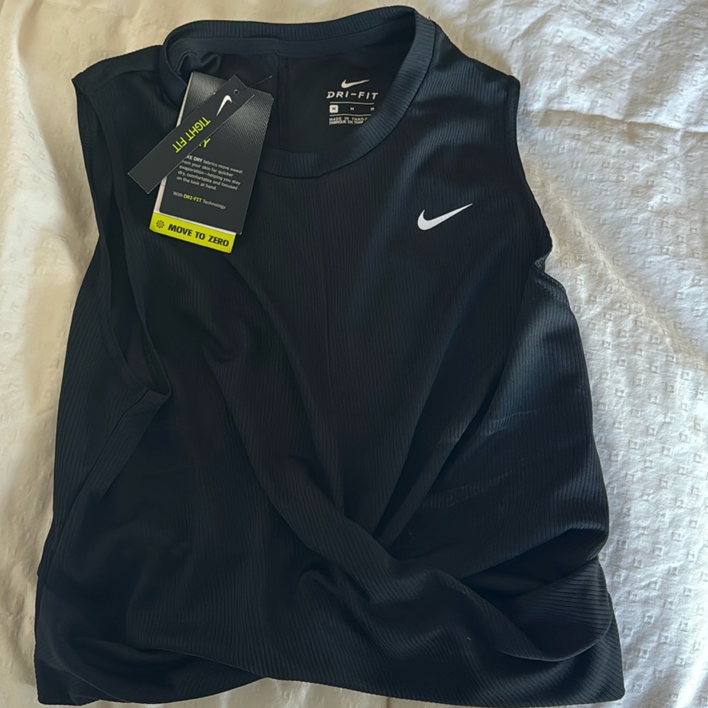 nike dry fit crop top